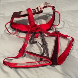 Like new Black Diamond climbing harness, xs